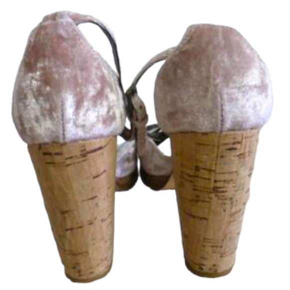 ANTHROPOLOGIE FARYLROBIN VELVET PLUTO HEELED SANDALS sz 9.5 as is - Picture 6 of 7